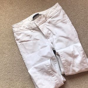 Like-new white American Eagle jeggings size 0